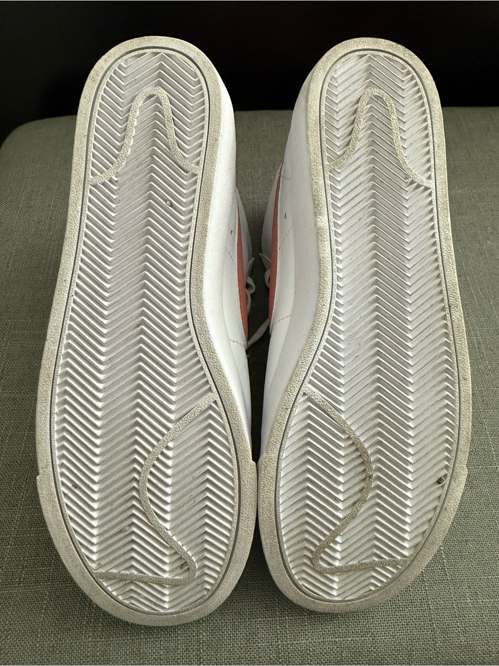 Nike Women’s White High-Top Sneakers with Pink Swoosh - Picture 5 of 7